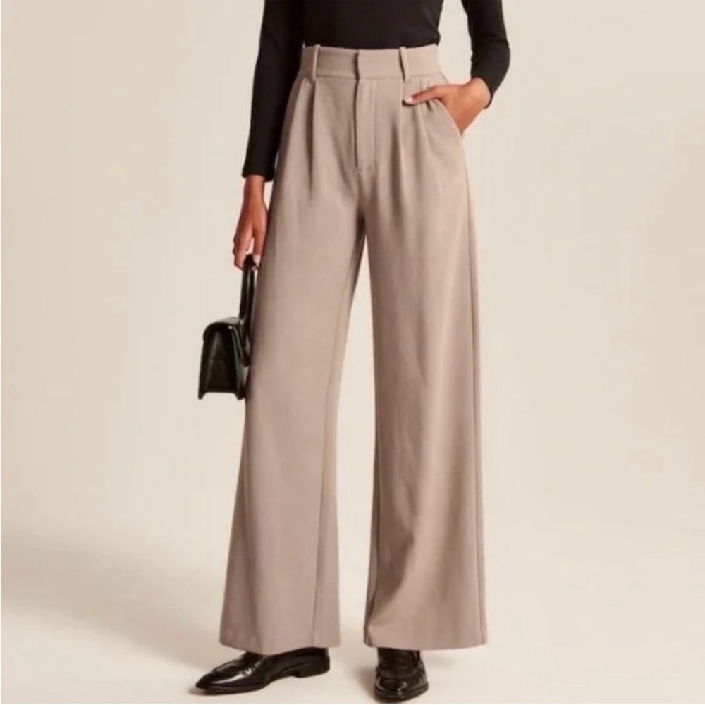 Abercrombie Sloane Tailored Wide Leg Trouser Pants Tan M
